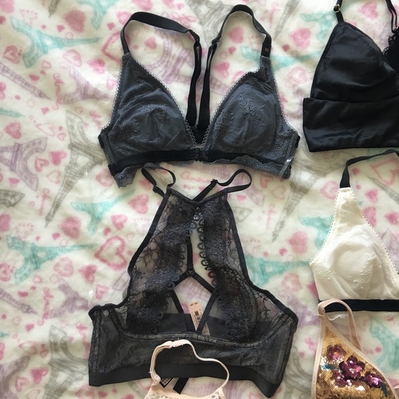 10 Brand new Victoria’s Secret size XS bralettes - Picture 2 of 8